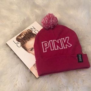 🌸 Victoria’s Secret Pink Beanie